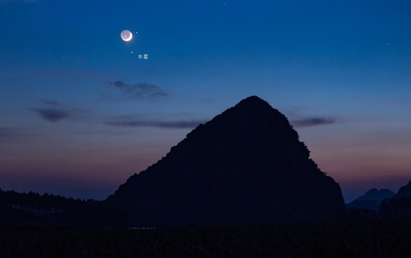 金牛股配资 限时观测！6月27日日落后水星伴月