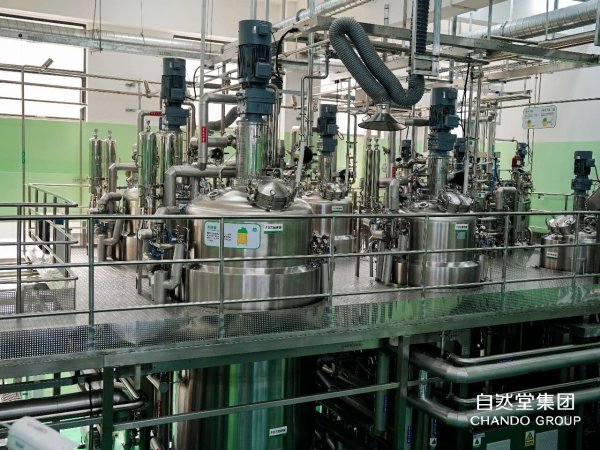 沪深策略 万亿美妆市场洗牌加速：靠营销的短命品牌退场，研发型公司逆势突围